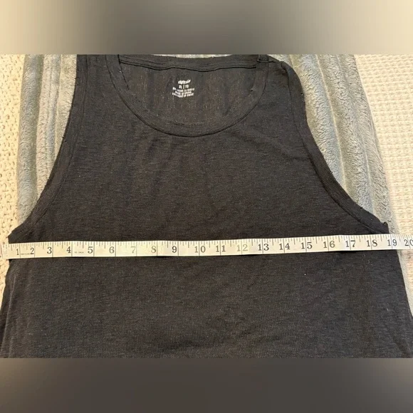 Aerie Black Tie Front Sleeveless tank - Picture 5 of 7